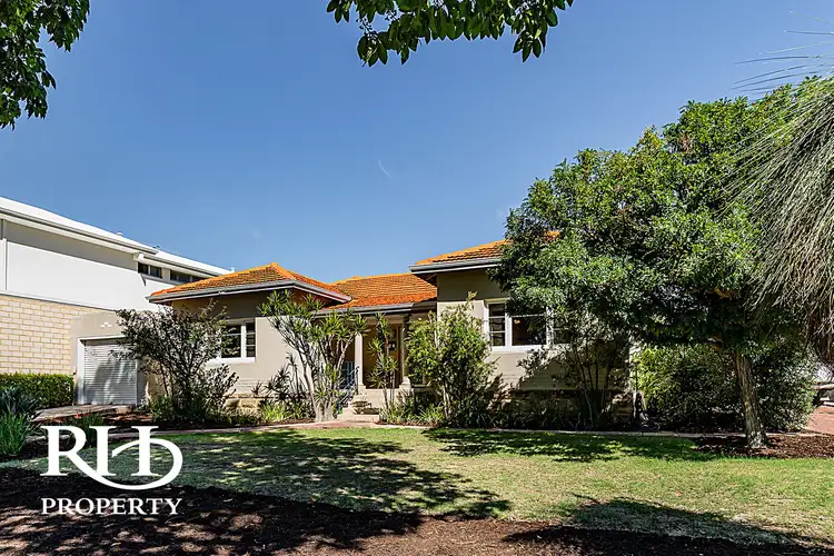 28 Dandenong Road, Attadale WA 6156