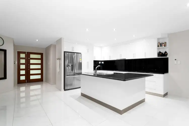 Seventh view of Homely house listing, 5 Manning Street, Rural View QLD 4740