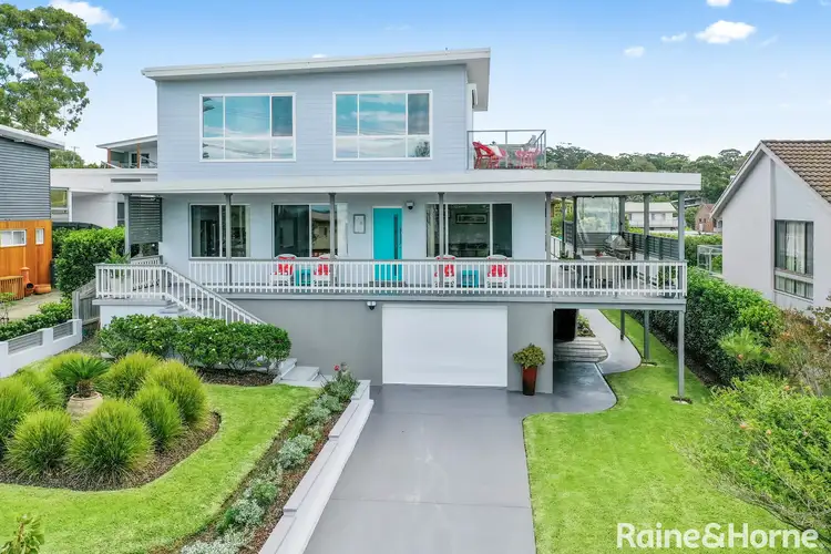 43 Donlan Road, Mollymook Beach NSW 2539