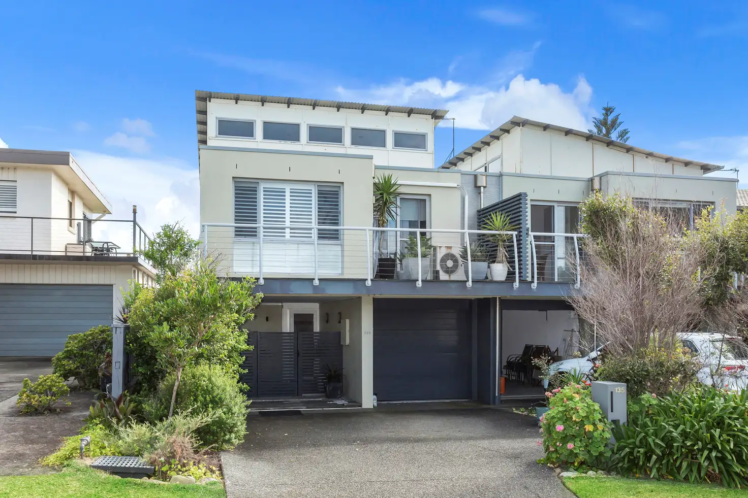 Main view of Homely semi-detached listing, 135 Attunga Avenue, Kiama Heights NSW 2533