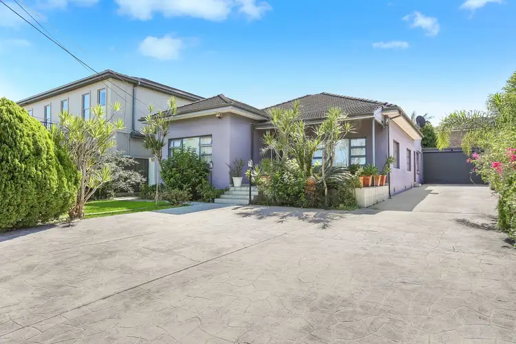 80 Cabarita Road, Concord NSW 2137