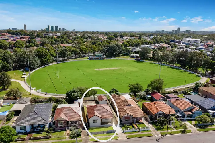6 Beaconsfield Avenue, Concord NSW 2137