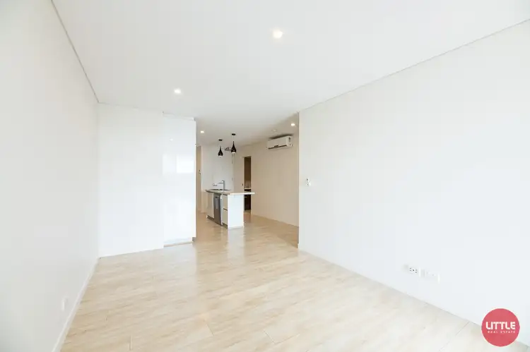 Fifth view of Homely apartment listing, 8/41 Clarence Road, Indooroopilly QLD 4068