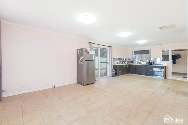 Sixth view of Homely house listing, 2 Peel Court, Armadale WA 6112