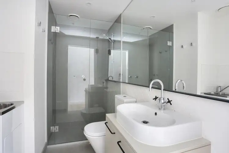 Fifth view of Homely apartment listing, 322/20 Shamrock Street, Abbotsford VIC 3067