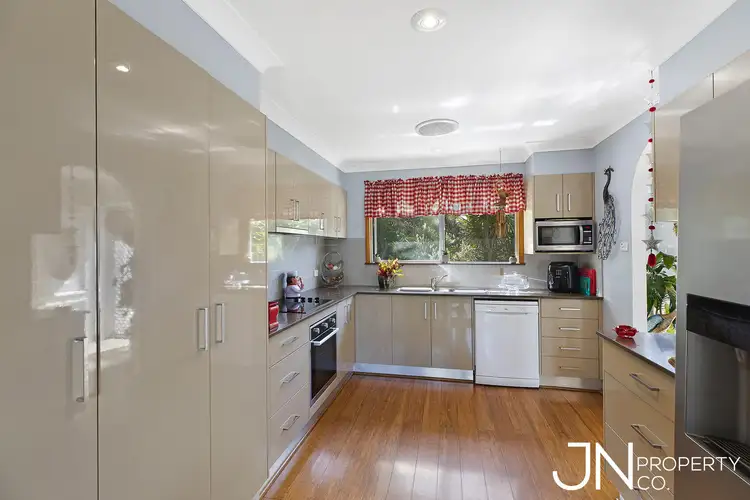 24 Lukela Avenue, Budgewoi NSW 2262