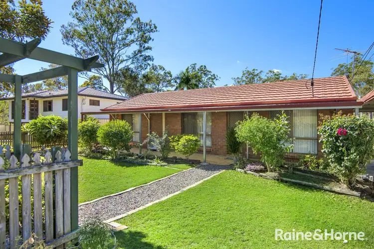 17 Helmet Court, Hillcrest QLD 4118