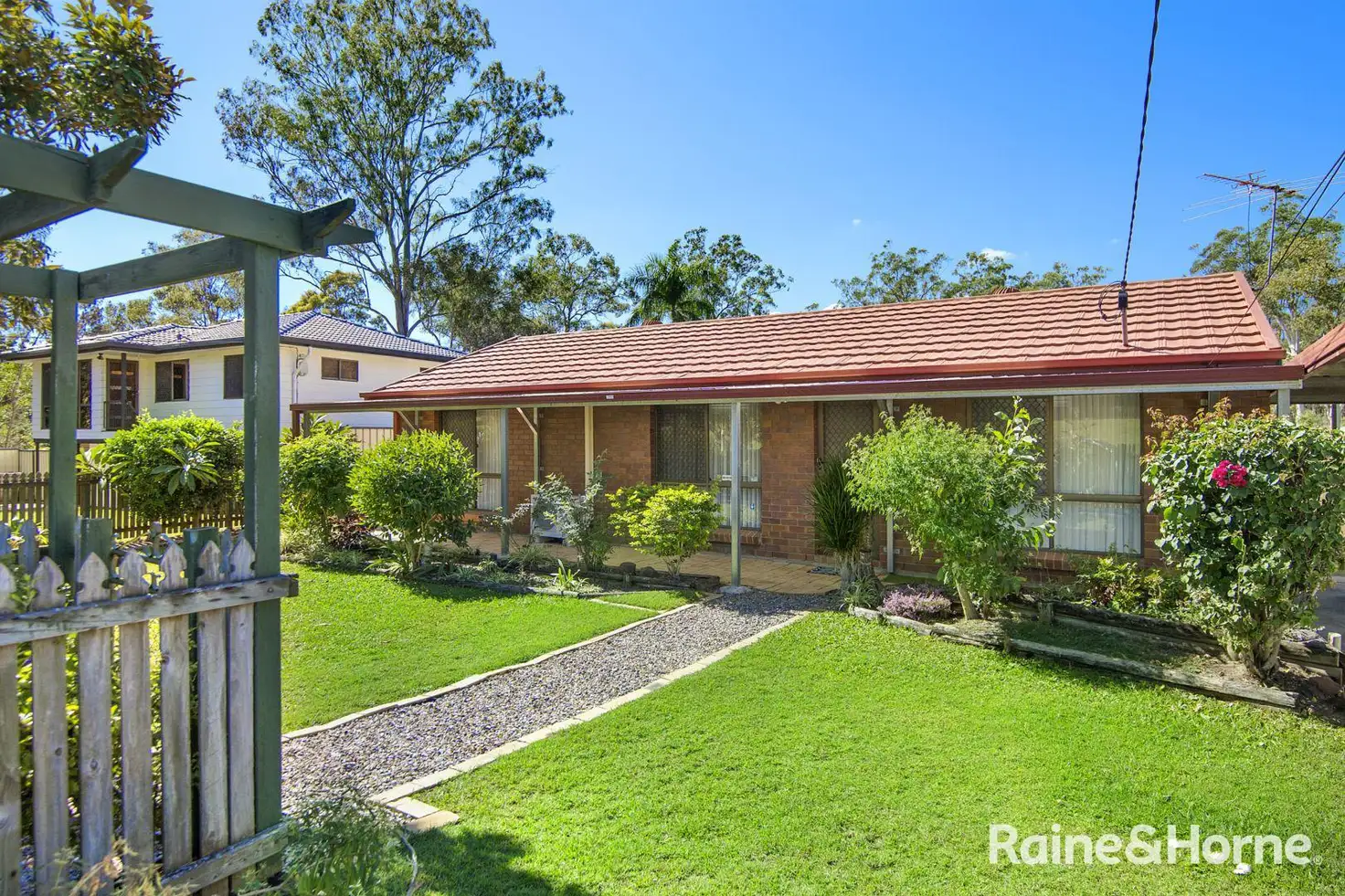 Main view of Homely house listing, 17 Helmet Court, Hillcrest QLD 4118
