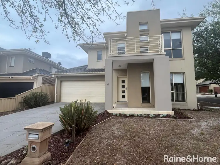 15 Irwin Gardens, Caroline Springs VIC 3023