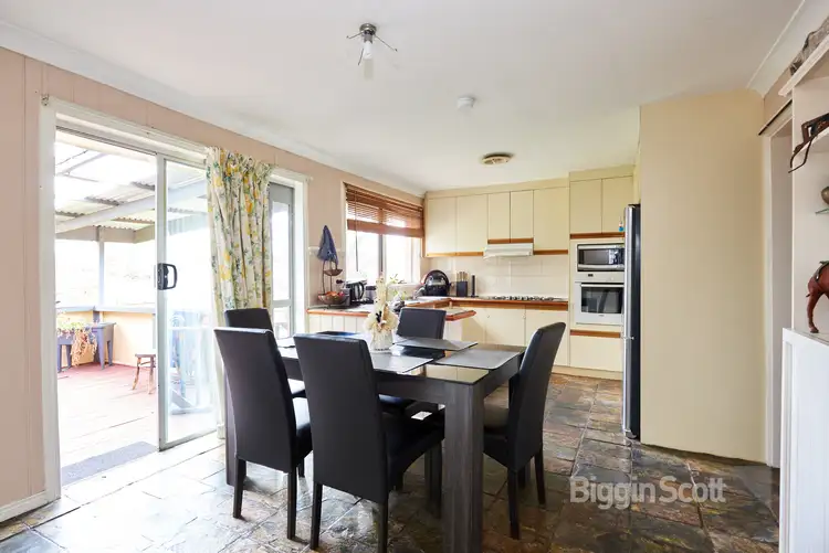 Sixth view of Homely house listing, 11 Gumbuya Close, Eumemmerring VIC 3177