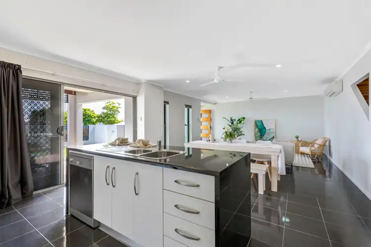 Fourth view of Homely house listing, 33 Lancaster Way, Ooralea QLD 4740