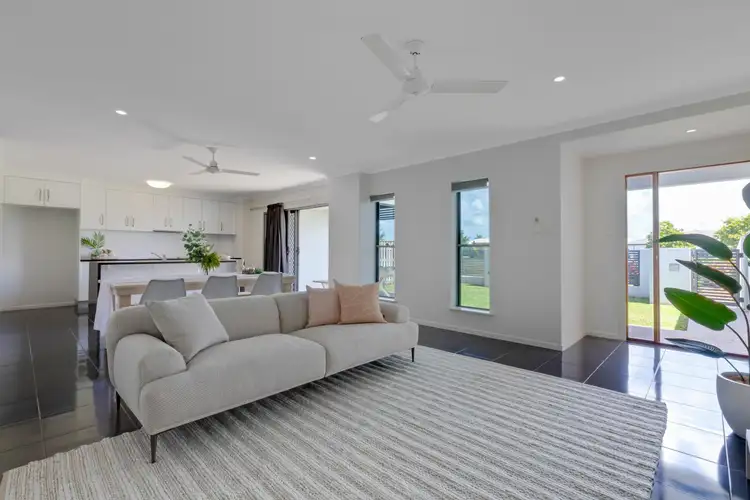 Seventh view of Homely house listing, 33 Lancaster Way, Ooralea QLD 4740