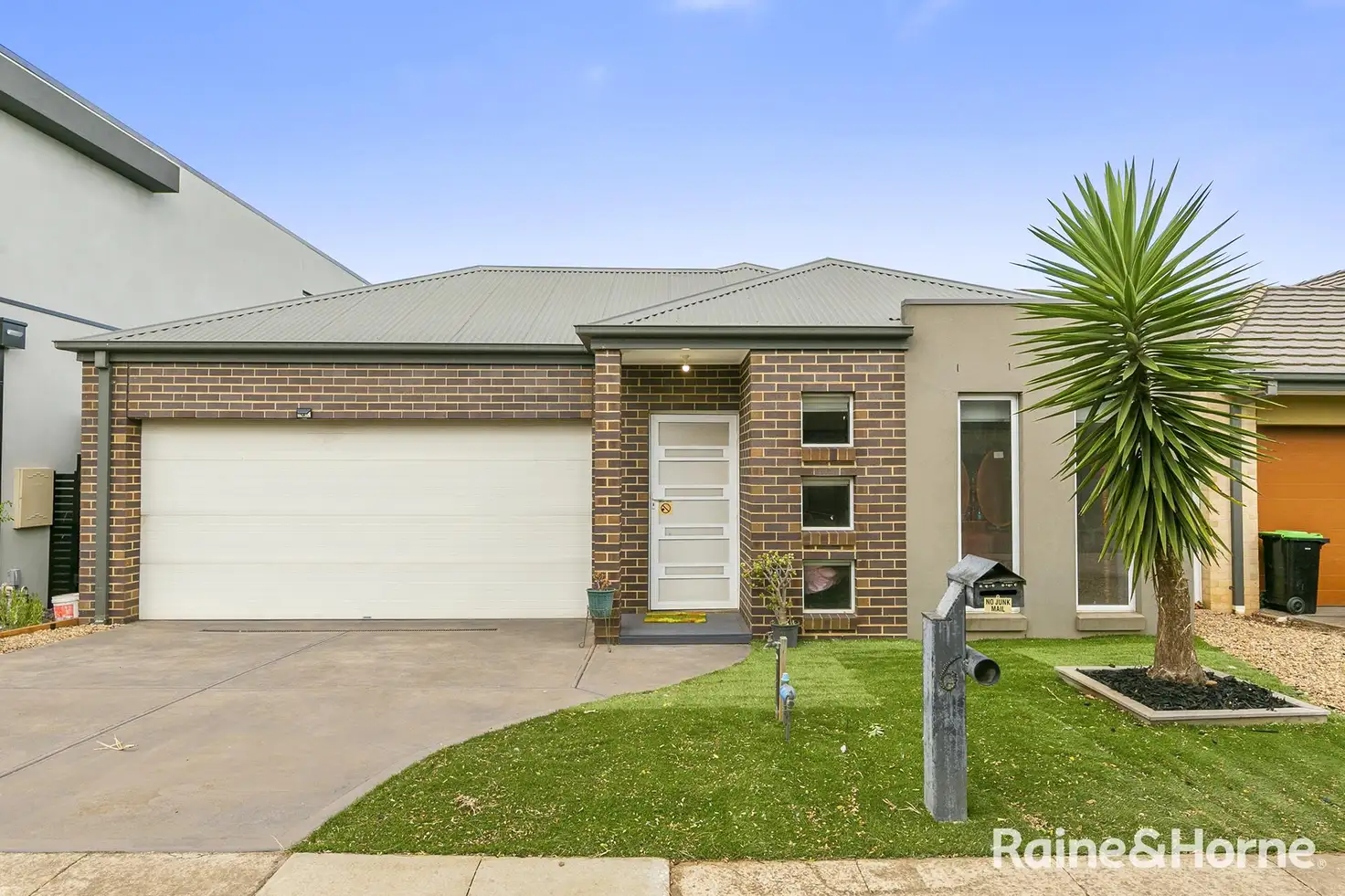 Main view of Homely house listing, 6 Braeside Walk, Caroline Springs VIC 3023