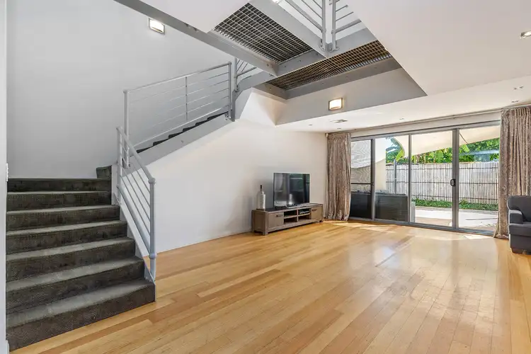 135 Loftus Street