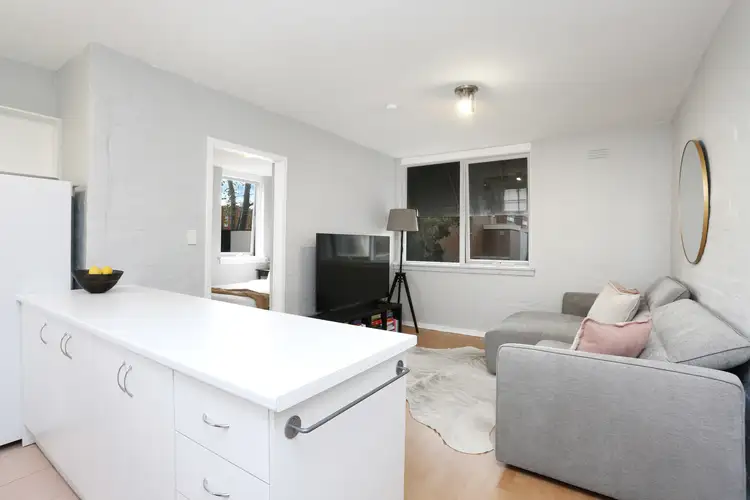 Main view of Homely apartment listing, 5/86 Rankins Road, Kensington VIC 3031