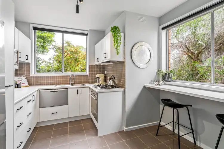 Third view of Homely apartment listing, 6/3 Alexandra Avenue, Elsternwick VIC 3185