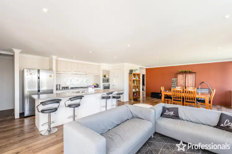 Main view of Homely house listing, 32 Beachcomber Hill, Glenfield WA 6532