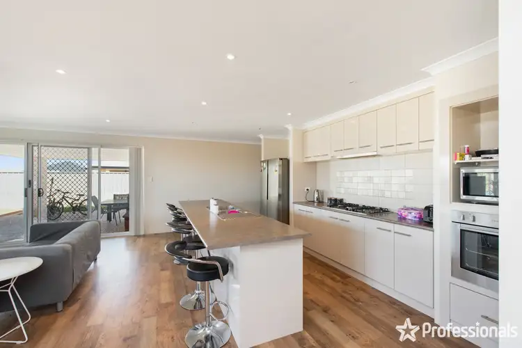 Fifth view of Homely house listing, 32 Beachcomber Hill, Glenfield WA 6532