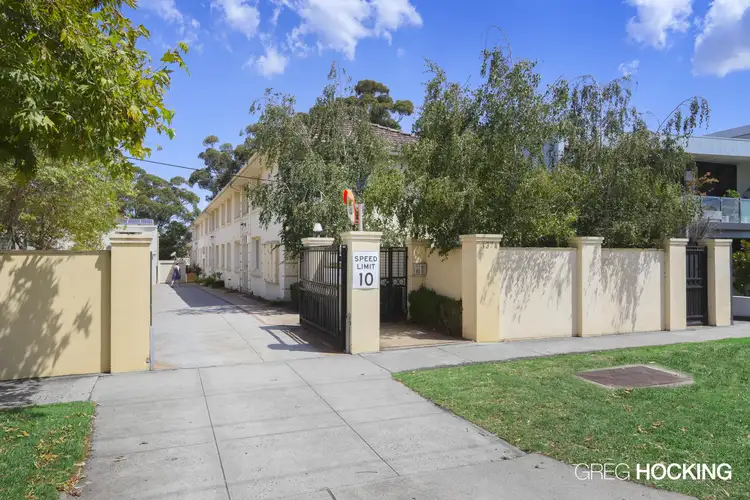11/137a Woodland Street, Essendon VIC 3040