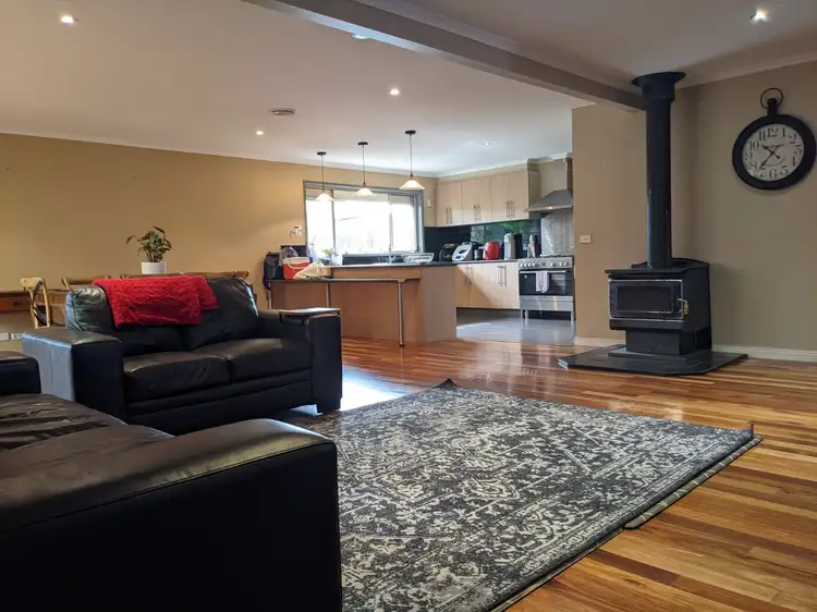 Fifth view of Homely house listing, 5 FLAKE COURT, Diggers Rest VIC 3427