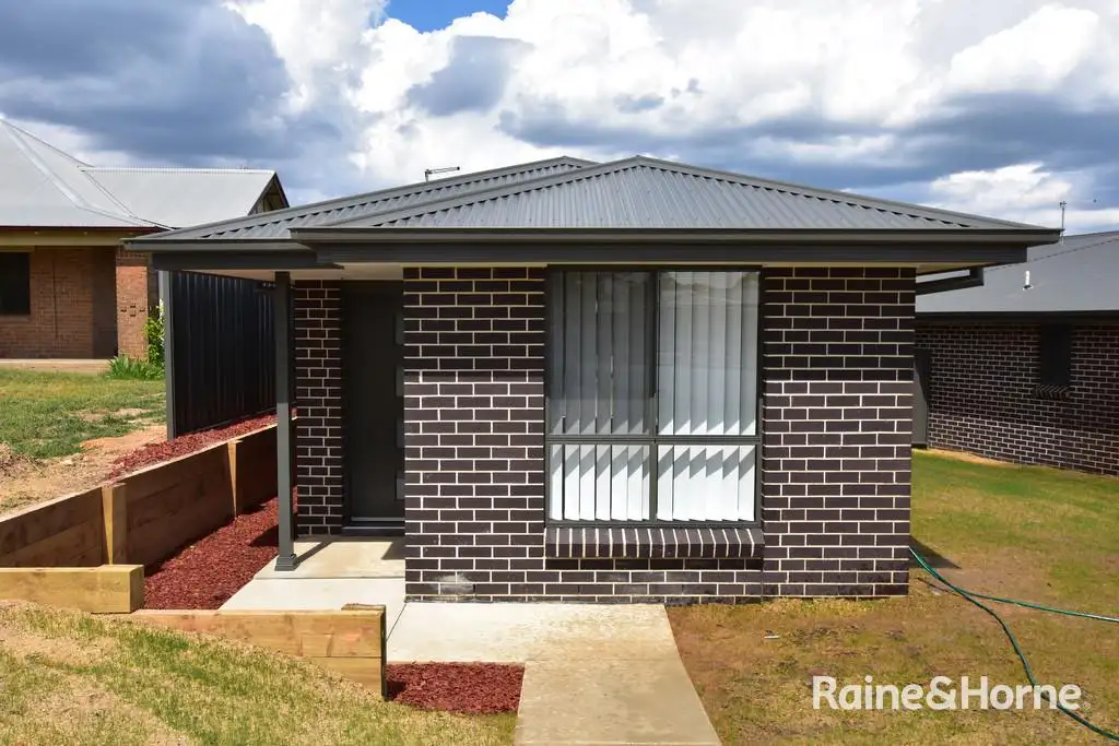 Main view of Homely unit listing, 30a William Maker Drive, Orange NSW 2800
