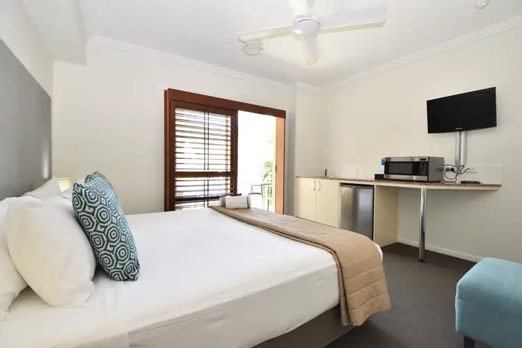 Fifth view of Homely unit listing, 27/10-12 Owen Street (MANTRA AQUEOUS), Port Douglas QLD 4877