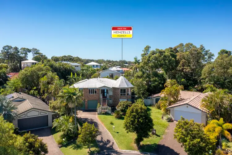 6 Cheviot Court, Little Mountain QLD 4551