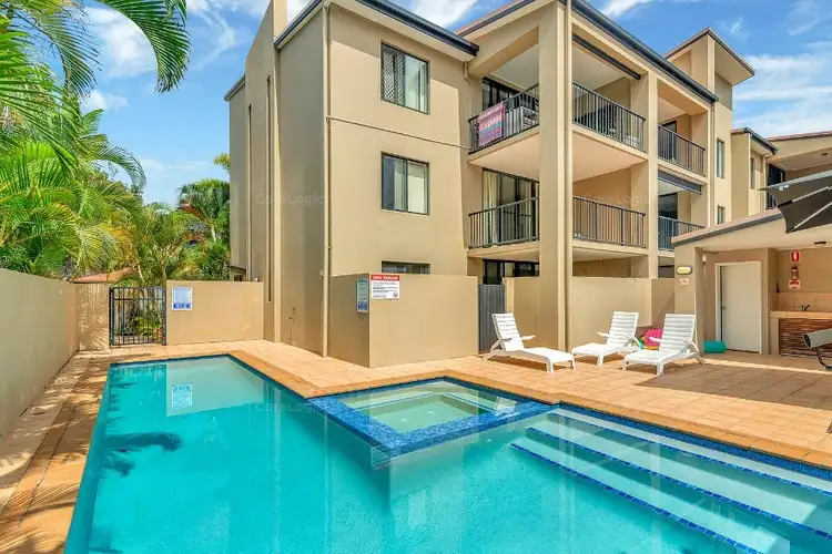 4 Mawarra St