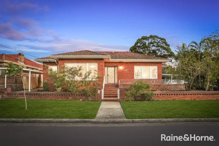 15 Macdonald Crescent, Bexley North NSW 2207