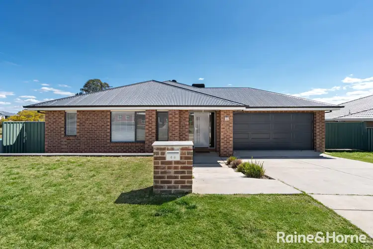 44 Melaleuca Drive, Forest Hill NSW 2651