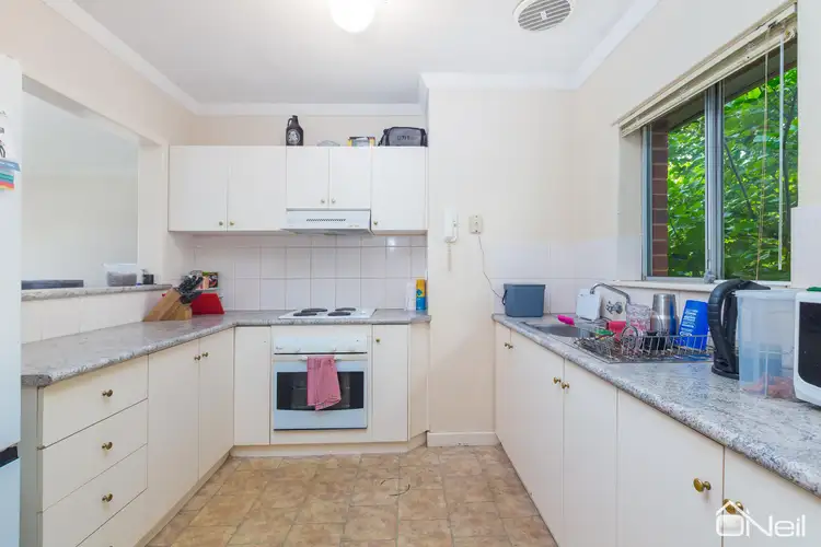 24/2 Benjamin Street, Armadale WA 6112