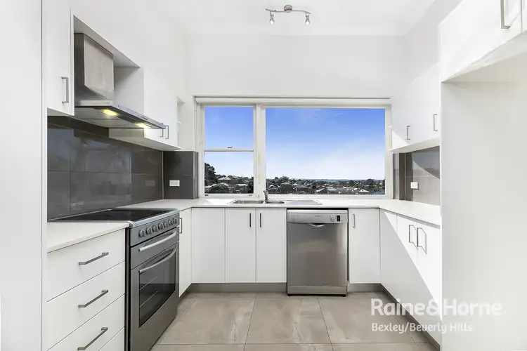 2/64 Cronulla Street, Carlton NSW 2218