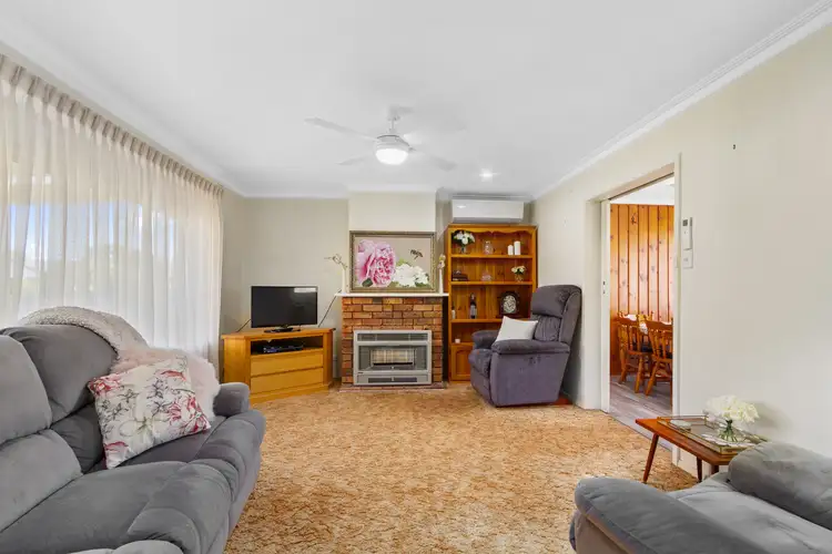 Second view of Homely house listing, 6 Sara Court, Traralgon VIC 3844