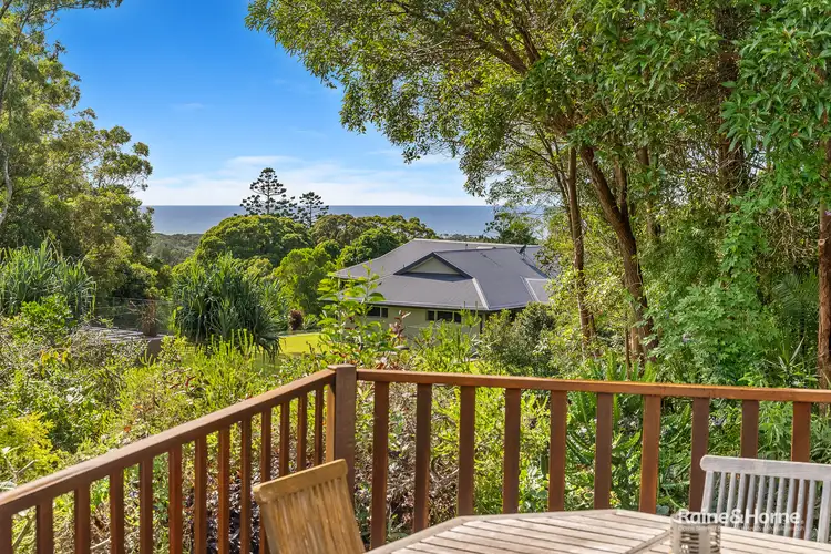 9 Flinders Way, Ocean Shores NSW 2483