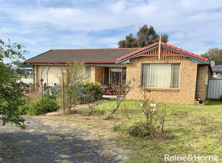 7 Acacia Avenue, Harden NSW 2587