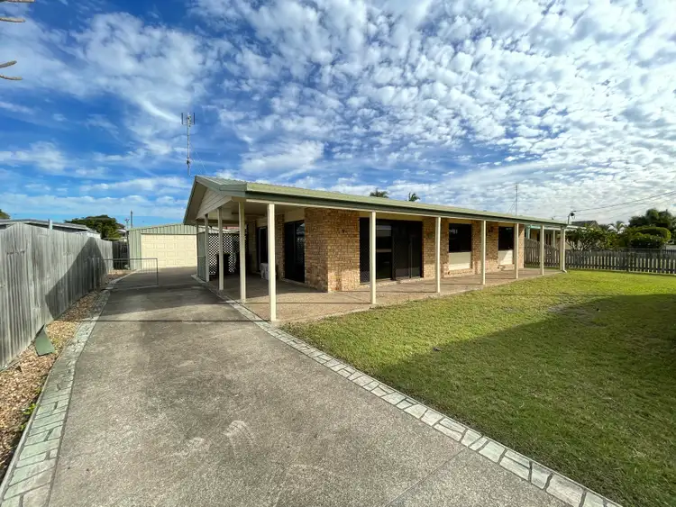 16 South Street, Urangan QLD 4655