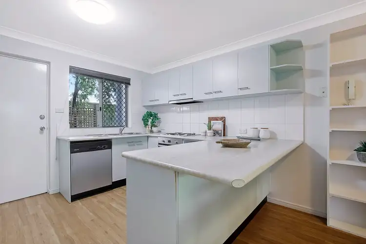 Fourth view of Homely unit listing, 2/26 Crump Street, Holland Park West QLD 4121