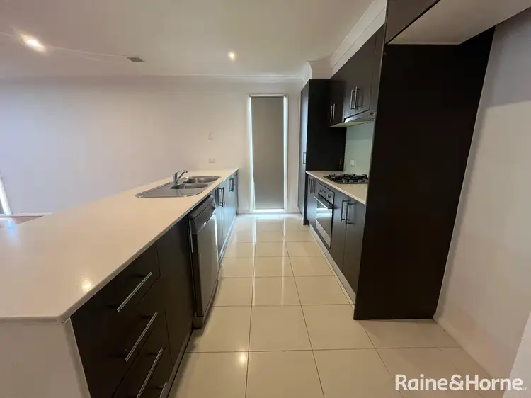 Fourth view of Homely house listing, 11 Regent Close, Burnside Heights VIC 3023