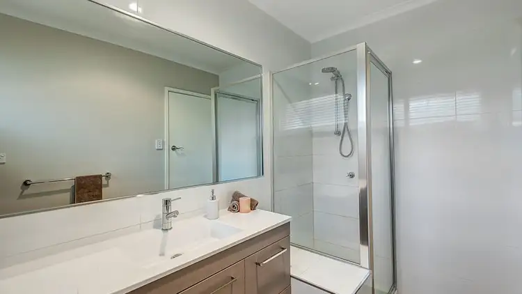 Fourth view of Homely unit listing, 2/164 Waiora Road, Rosanna VIC 3084