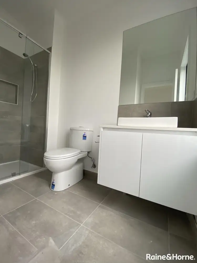 Fifth view of Homely townhouse listing, 2/40 Albert Cresent, St Albans VIC 3021