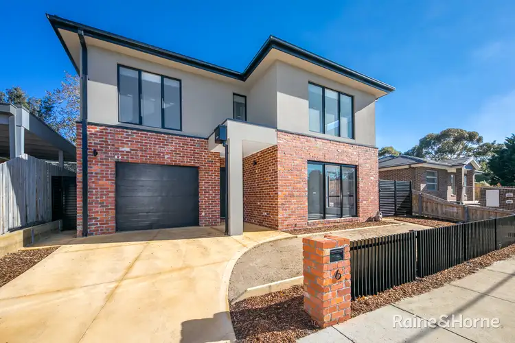6 Herbert Crescent, Sunbury VIC 3429