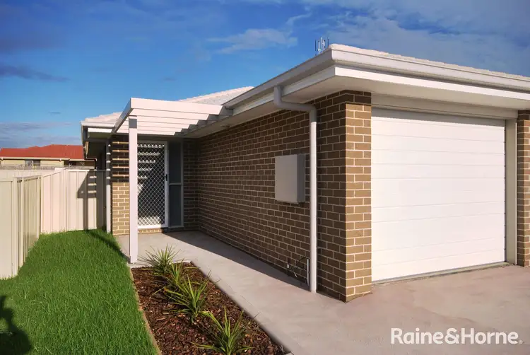 2/69a Sophia Road