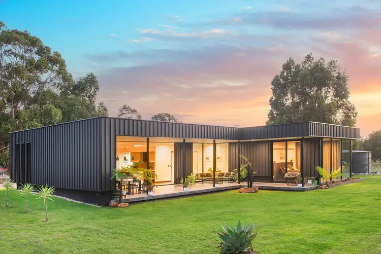 10 Balmoral Drive, Quindalup WA 6281