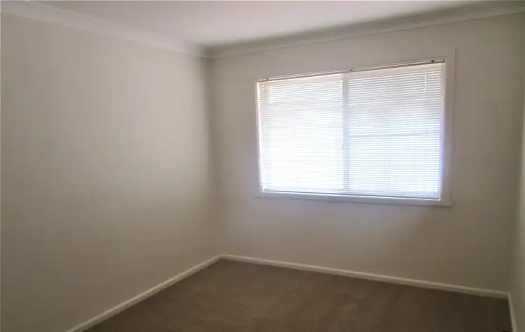 Fifth view of Homely unit listing, 1/8 Binalong Street, Young NSW 2594