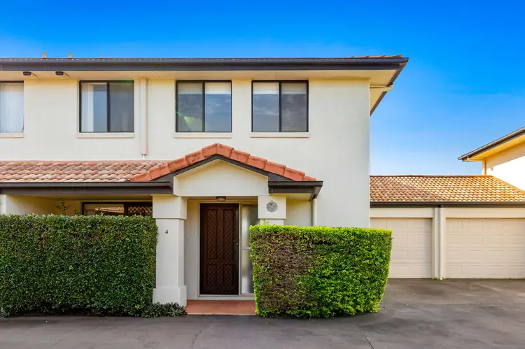 4/108 Meadowlands Road, Carina QLD 4152