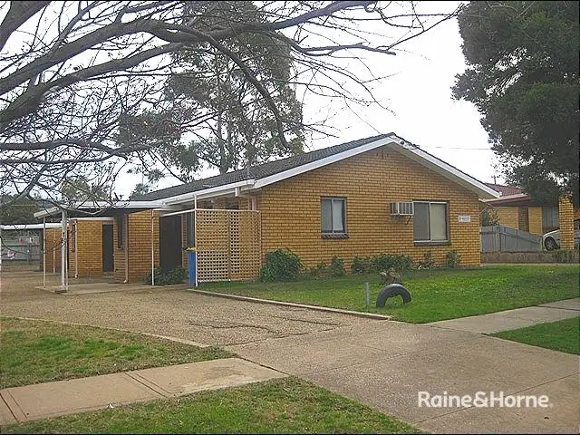 2/91 Ziegler Avenue, Kooringal NSW 2650