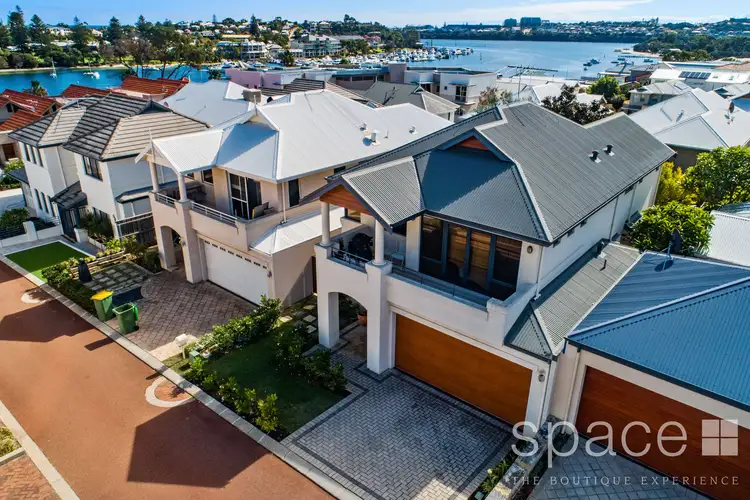 4 Tingira Circle, East Fremantle WA 6158