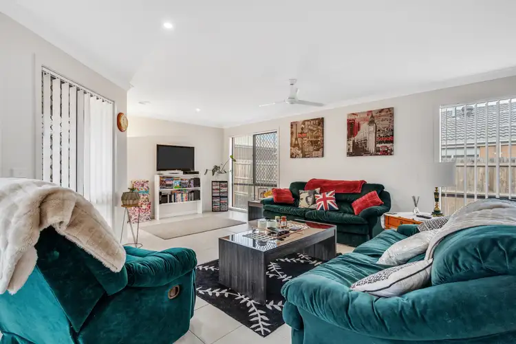 Fourth view of Homely house listing, 15 Hinkler Crescent, Brookfield VIC 3338