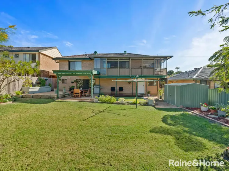 11 Collard Road, Point Clare NSW 2250