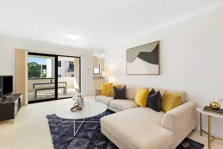 5/4 Taylors Drive, Lane Cove NSW 2066